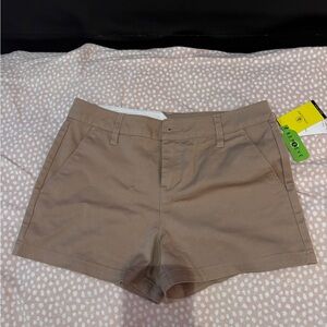 Volcom khaki shorts